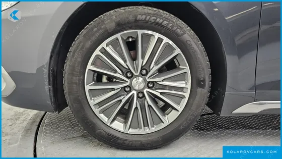 HYUNDAI GRANDEUR EXCLUSIVE