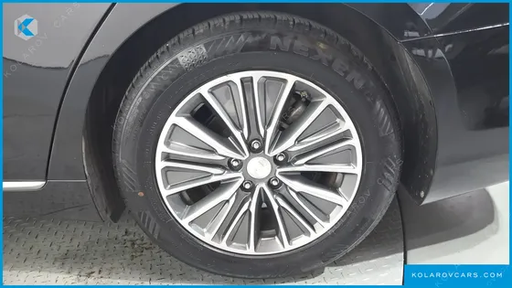 HYUNDAI GRANDEUR EXCLUSIVE