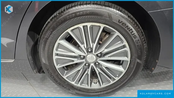 HYUNDAI GRANDEUR EXCLUSIVE