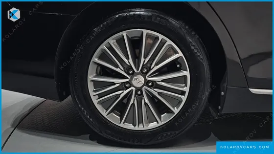 HYUNDAI GRANDEUR EXCLUSIVE