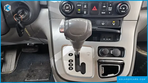KIA CARNIVAL GLX