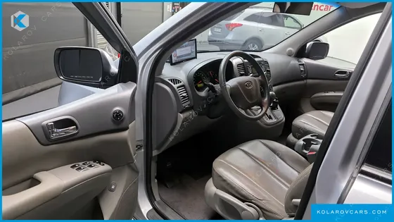 KIA CARNIVAL LPI GX