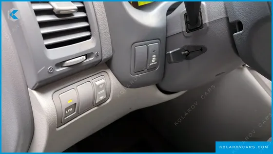 KIA CARNIVAL LPI GX