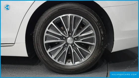 HYUNDAI GRANDEUR EXCLUSIVE