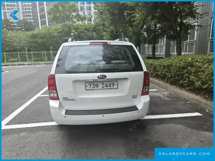 KIA CARNIVAL EASYMOVE GLX DELUXE 11-SEATER