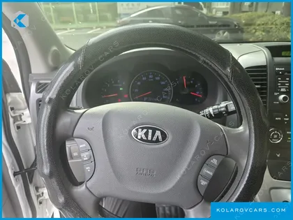 KIA CARNIVAL EASYMOVE GLX DELUXE 11-SEATER