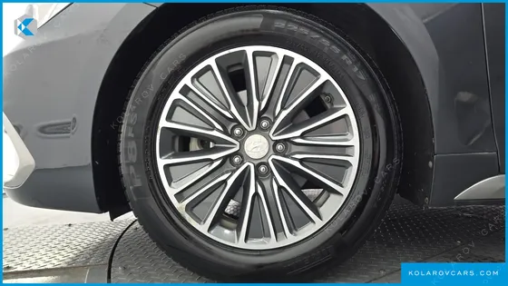 HYUNDAI GRANDEUR EXCLUSIVE