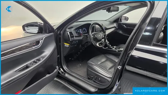 HYUNDAI GRANDEUR PREMIUM
