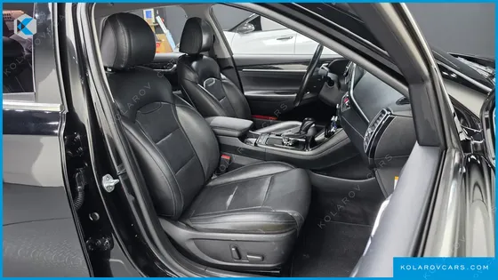 HYUNDAI GRANDEUR PREMIUM