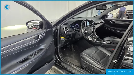 HYUNDAI GRANDEUR EXCLUSIVE