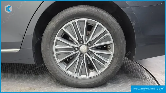 HYUNDAI GRANDEUR EXCLUSIVE