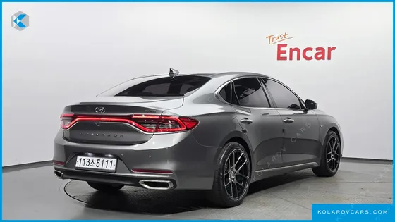 HYUNDAI GRANDEUR PREMIUM