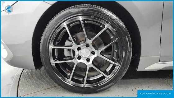 HYUNDAI GRANDEUR PREMIUM