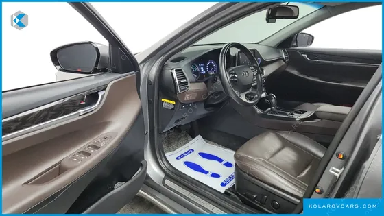 HYUNDAI GRANDEUR PREMIUM