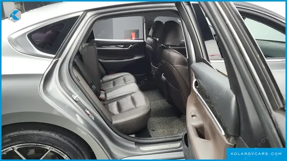 HYUNDAI GRANDEUR PREMIUM