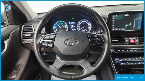 HYUNDAI GRANDEUR PREMIUM