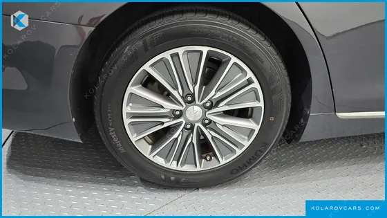 HYUNDAI GRANDEUR EXCLUSIVE