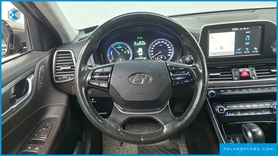 HYUNDAI GRANDEUR EXCLUSIVE