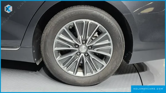 HYUNDAI GRANDEUR PREMIUM