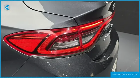 HYUNDAI GRANDEUR PREMIUM