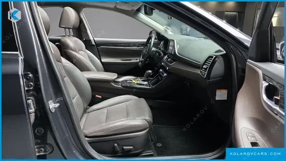 HYUNDAI GRANDEUR PREMIUM