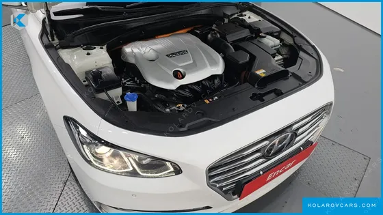 HYUNDAI GRANDEUR PREMIUM