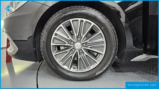HYUNDAI GRANDEUR EXCLUSIVE