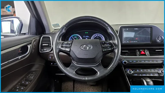 HYUNDAI GRANDEUR EXCLUSIVE