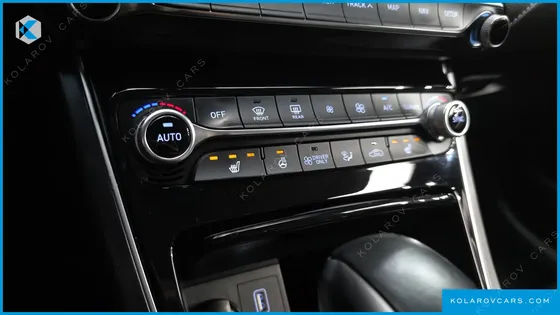 HYUNDAI GRANDEUR PREMIUM