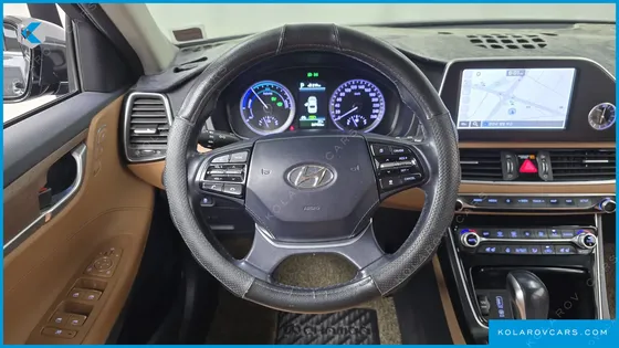 HYUNDAI GRANDEUR EXCLUSIVE
