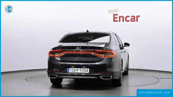 HYUNDAI GRANDEUR PREMIUM