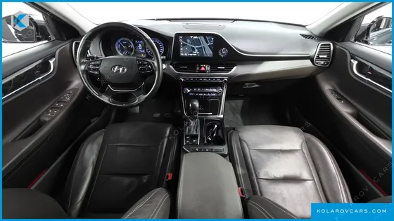 HYUNDAI GRANDEUR PREMIUM