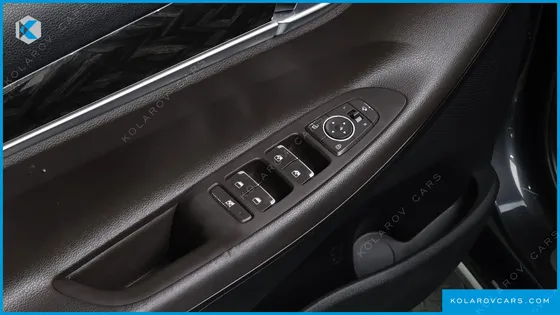 HYUNDAI GRANDEUR PREMIUM