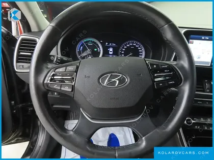 HYUNDAI GRANDEUR EXCLUSIVE