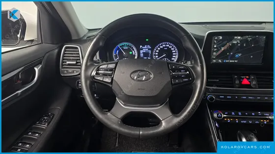 HYUNDAI GRANDEUR PREMIUM
