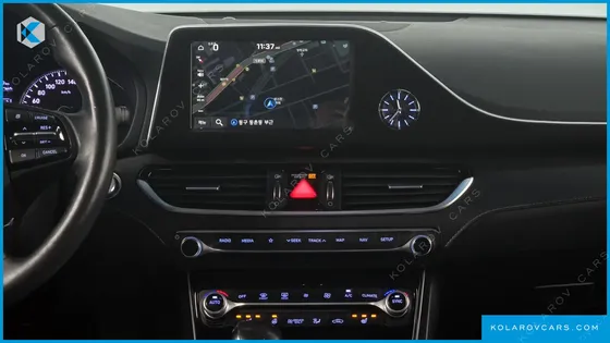 HYUNDAI GRANDEUR PREMIUM