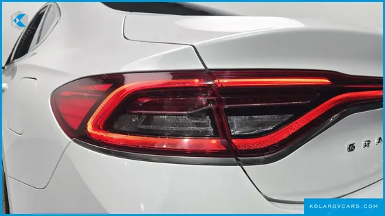 HYUNDAI GRANDEUR PREMIUM