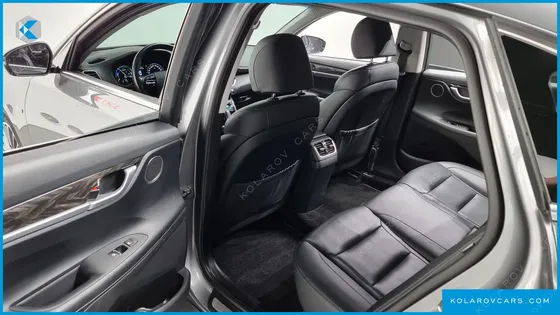 HYUNDAI GRANDEUR PREMIUM