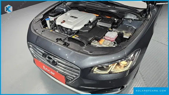 HYUNDAI GRANDEUR PREMIUM