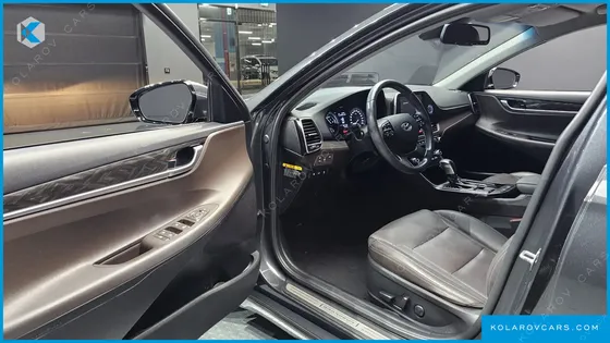 HYUNDAI GRANDEUR PREMIUM