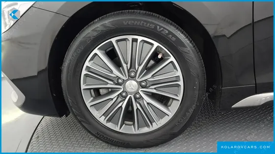 HYUNDAI GRANDEUR EXCLUSIVE