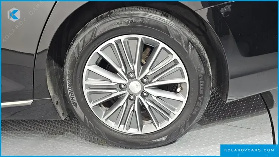 HYUNDAI GRANDEUR EXCLUSIVE