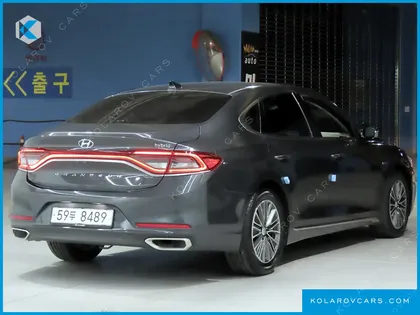 HYUNDAI GRANDEUR PREMIUM