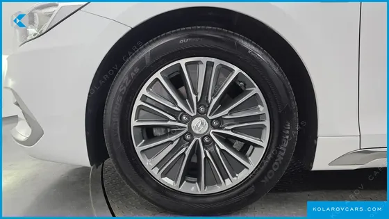 HYUNDAI GRANDEUR EXCLUSIVE