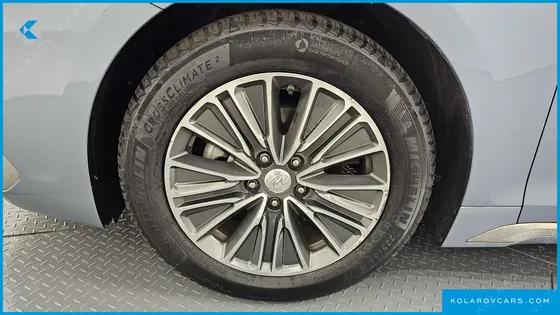 HYUNDAI GRANDEUR EXCLUSIVE