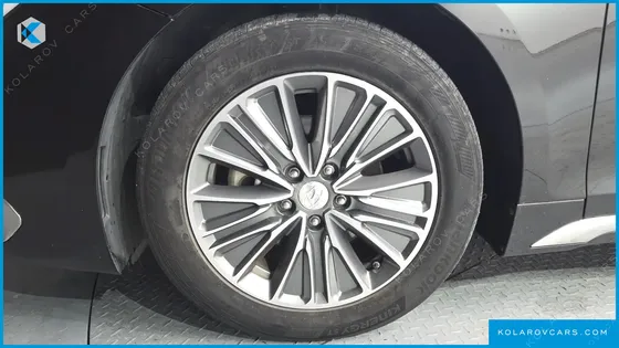 HYUNDAI GRANDEUR PREMIUM
