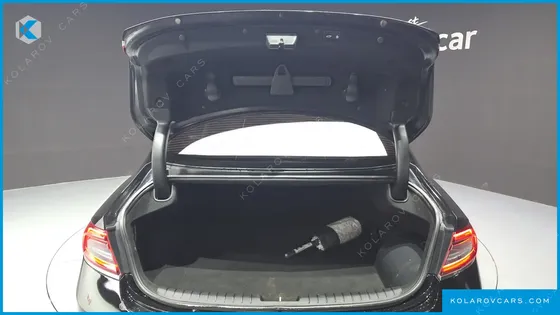 HYUNDAI GRANDEUR PREMIUM