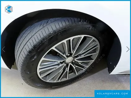HYUNDAI GRANDEUR PREMIUM