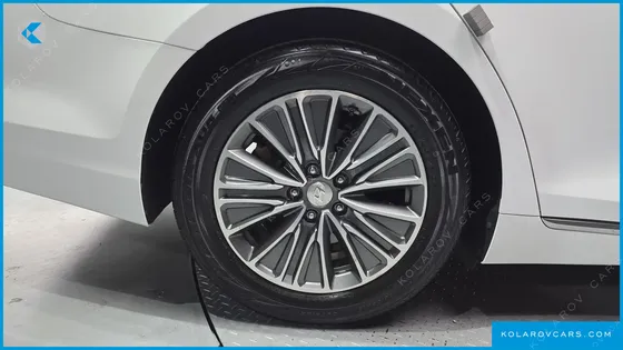 HYUNDAI GRANDEUR EXCLUSIVE