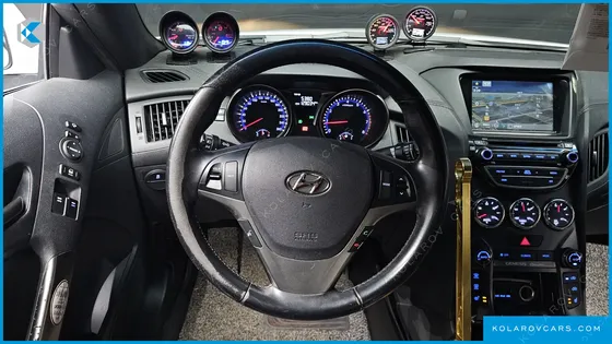 HYUNDAI GENESIS 200 TURBO D